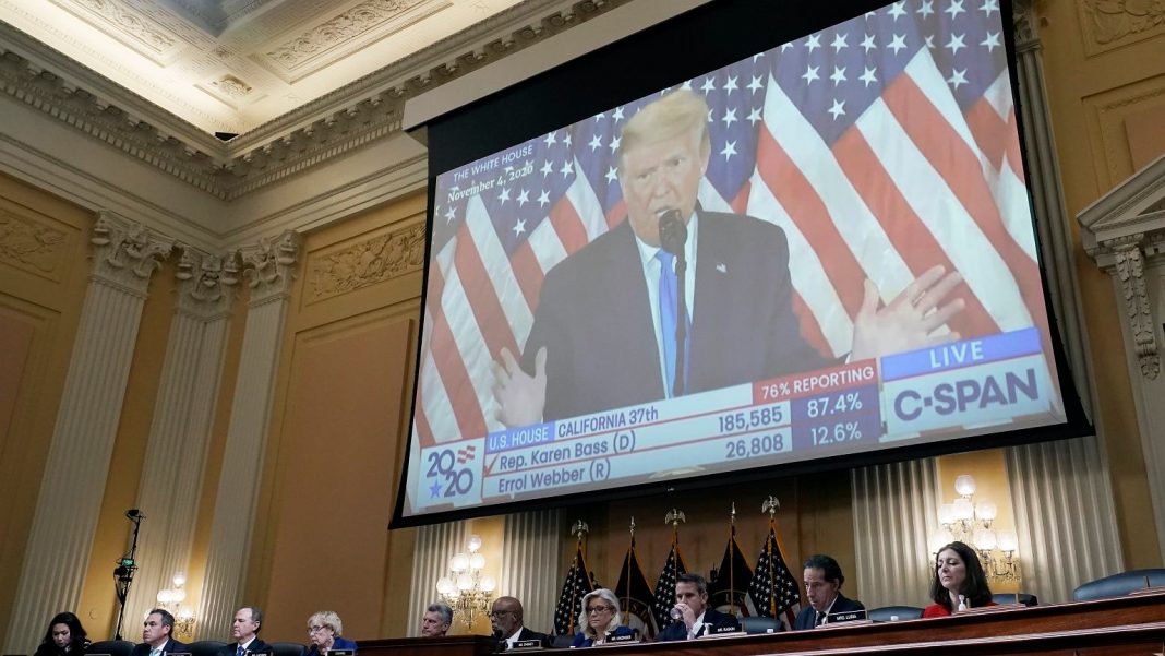  Дональда Трампа викликав слідчий комітет Конгресу під страхом покарання за неправдиві свідчення.  "Історичний"
