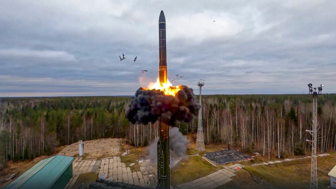 Індійський міністр застеріг Кремль від застосування ядерної зброї в Україні
