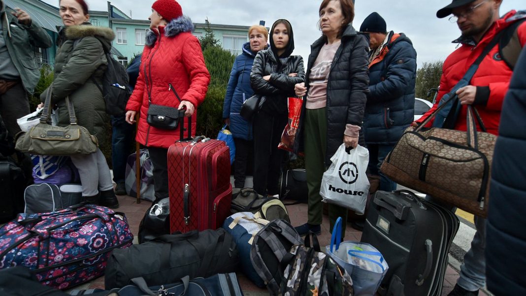  Херсон.  Окупаційна влада наказала про негайну евакуацію.  «Терористична загроза»
