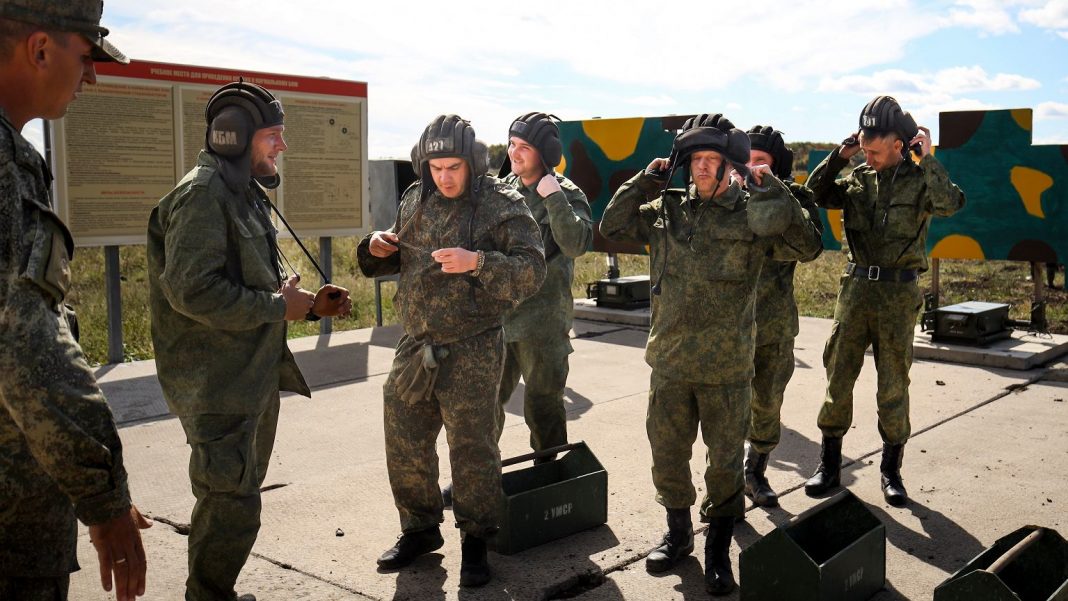  Мобілізація в Росії.  Адвокати завалені проханнями про допомогу.  «Вони в паніці. Вони не розуміють, що відбувається».
