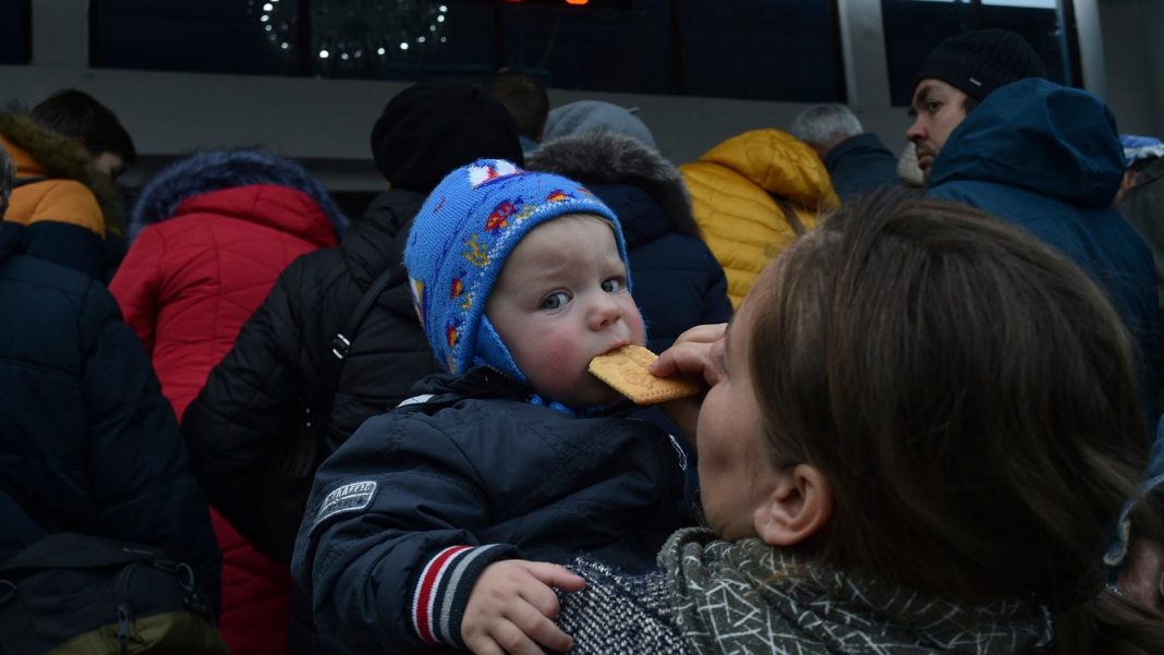  Біженці з України.  Німецькі міста на межі витривалості.  "Ми більше не можемо це впоратися"
