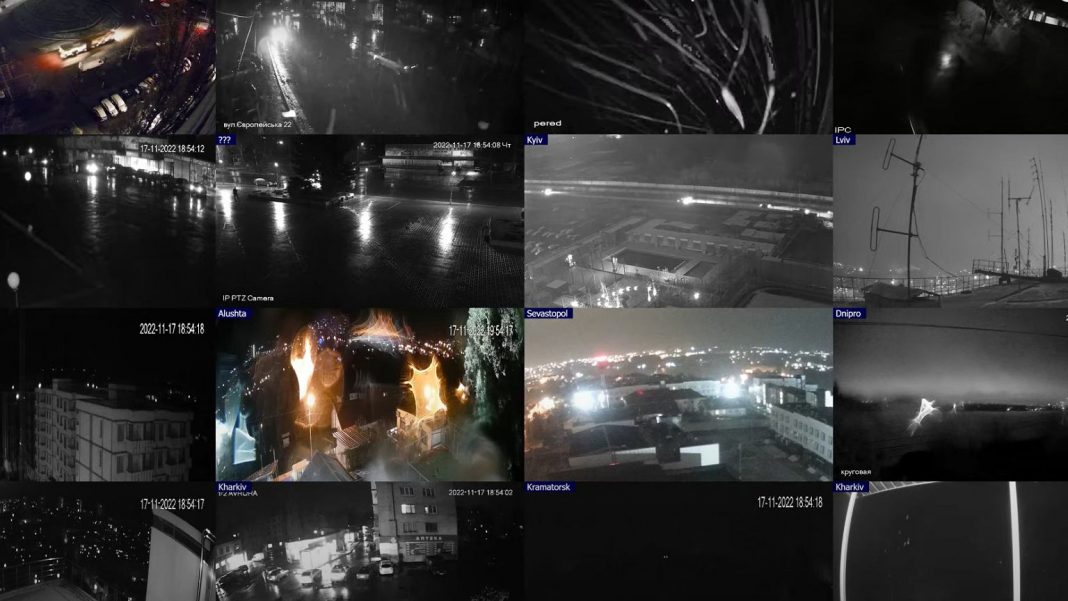  Темно и холодно в Украине - почти половина жителей без электричества, во Львове снег.  Русские продолжают атаки
