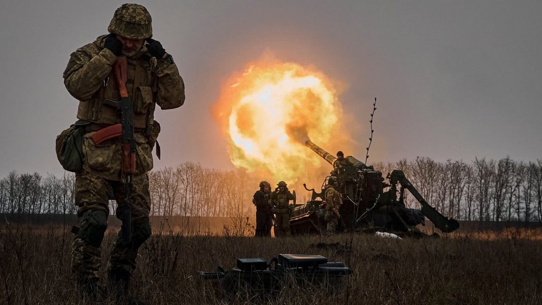  Война на Украине.  Русский танк взорвался.  "Б***, беги" [WIDEO]
