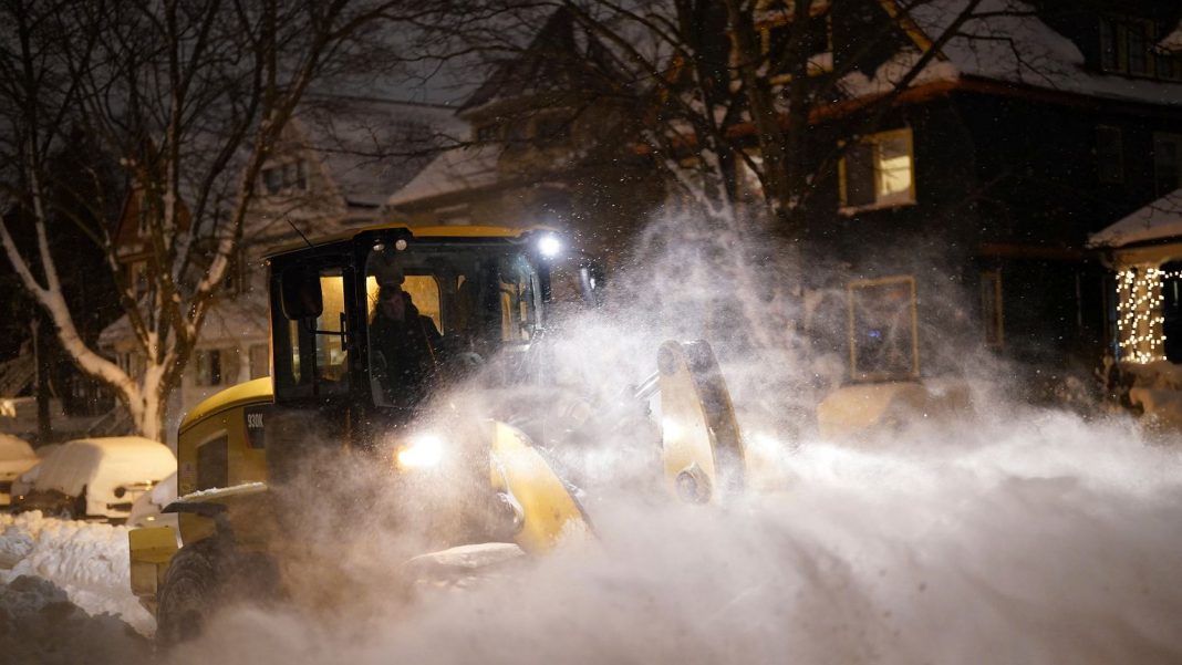  Зимова атака в США.  У штаті Нью-Йорк оголошено стихійне лихо.  Федеральна допомога буде
