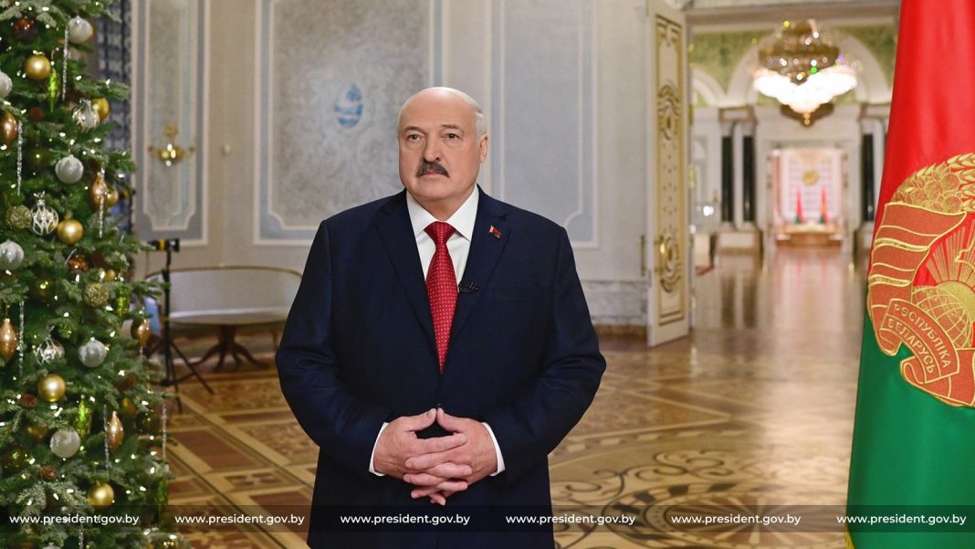  Олександр Лукашенко оголосив 2023 рік «роком миру і творчості».  Білорусь як «острів миру»
